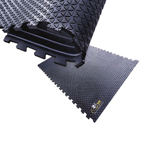 Black Traingle Top Lock Mat