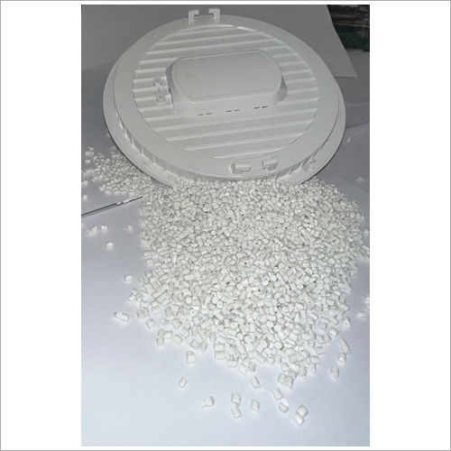 White Polycarbonate / Pc Granules