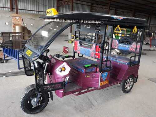 Kuku Passenger Electric Rickshaw