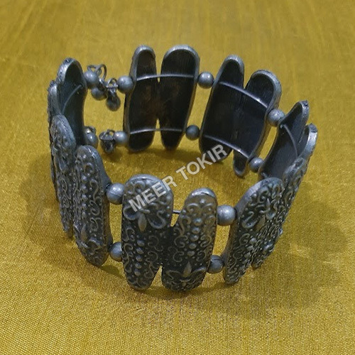 Stylish Oxidised Metal Bangle