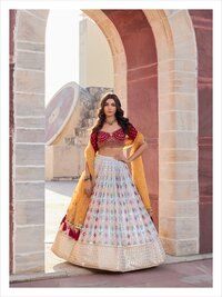 Navkaar Kohinoor Lehenga