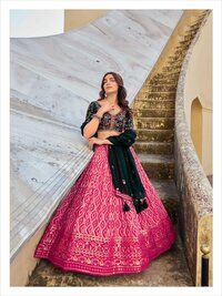 Navkaar Kohinoor Lehenga