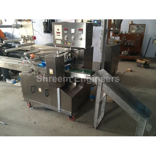 Automatic Ice Lolly Packing Machine - Capacity: 0-500