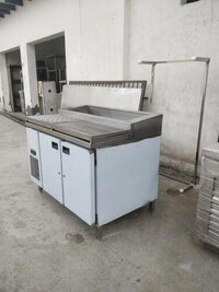 Pizza Makeline - Stainless Steel, 1500x750x900 Mm, 150 Kg | Refrigerated Base, 220v Power, Ideal For Pizza Preparation And Topping Station