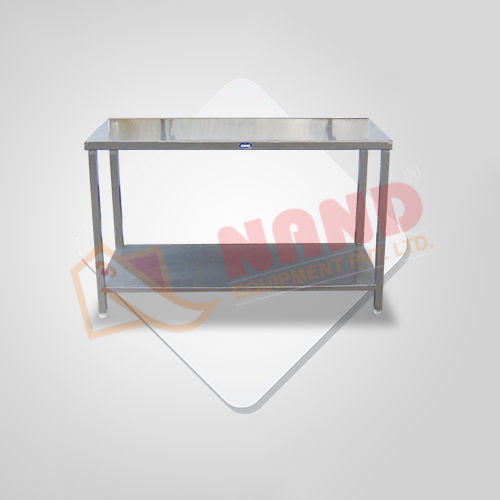 One Under Shelves Preparation Table Application: Industrial And Outdoor