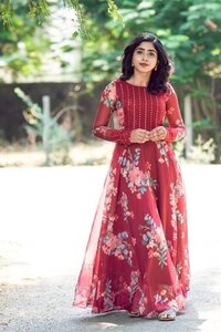 EXCLUSIVE KURTI
