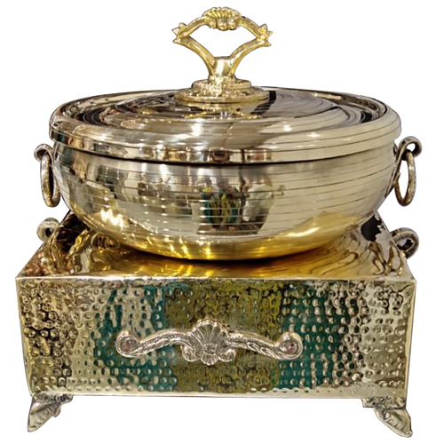 Brass Round Chafing Dish - Metallic Design , Effortless Heat Retention and Elegant Presentation