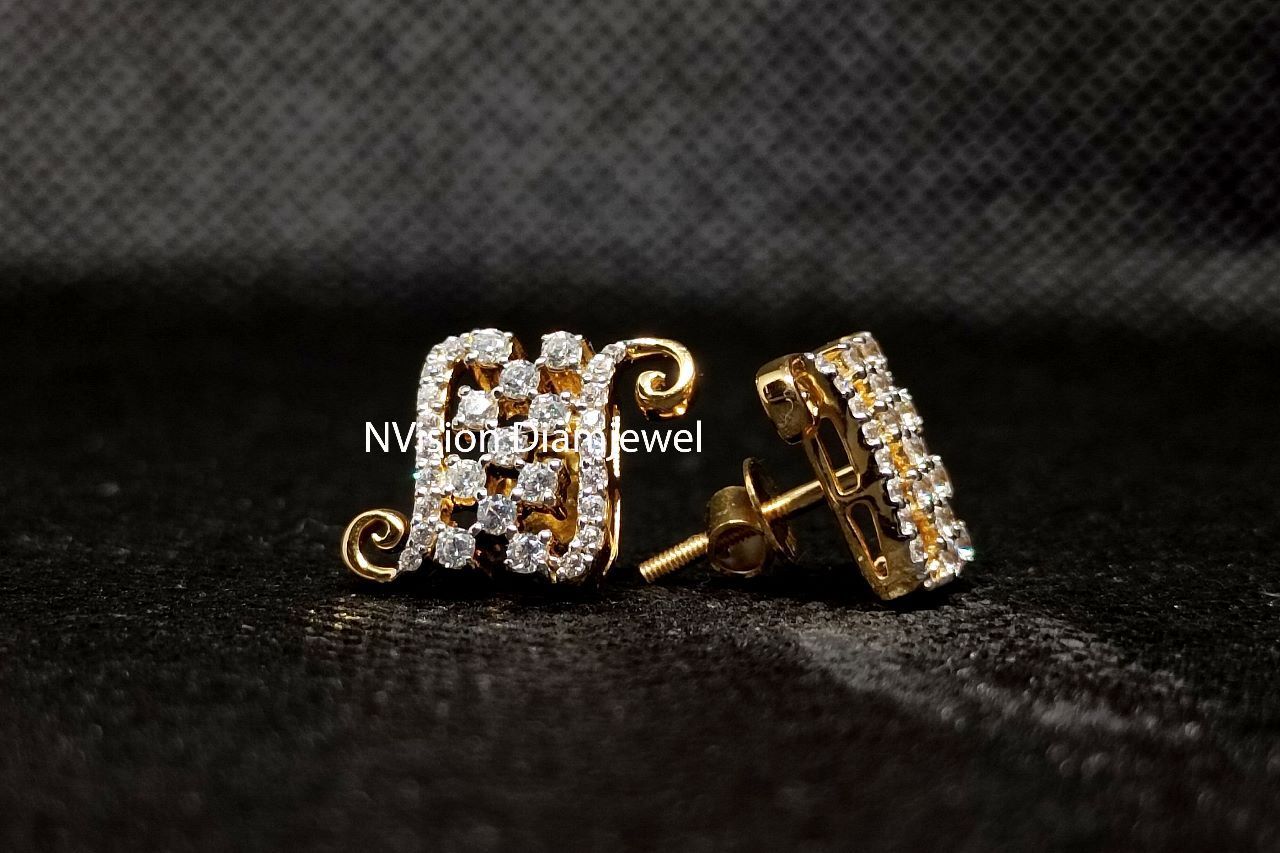 18KT Gold Natural Diamond Earrings