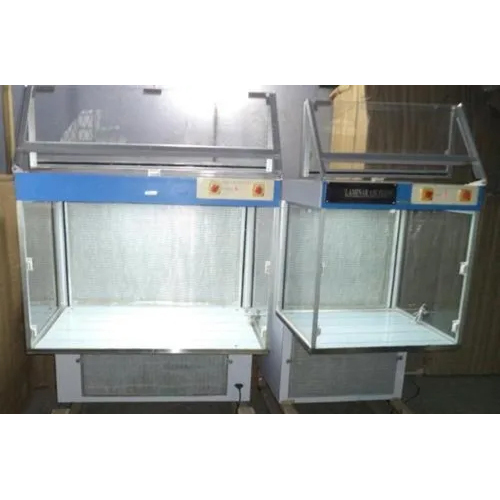 Laminar Air Flow Cabinet - Metal Construction, Various Sizes Available | Silver Finish, Ideal for Industrial and Laboratory Applications, Warranty Included