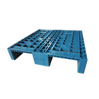 Square Plastic Pallet - Color: Blue