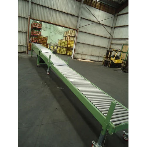 Silver Telescopic Roller Conveyor