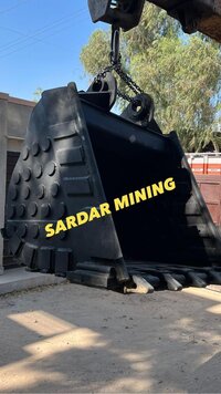 Excavator bucket