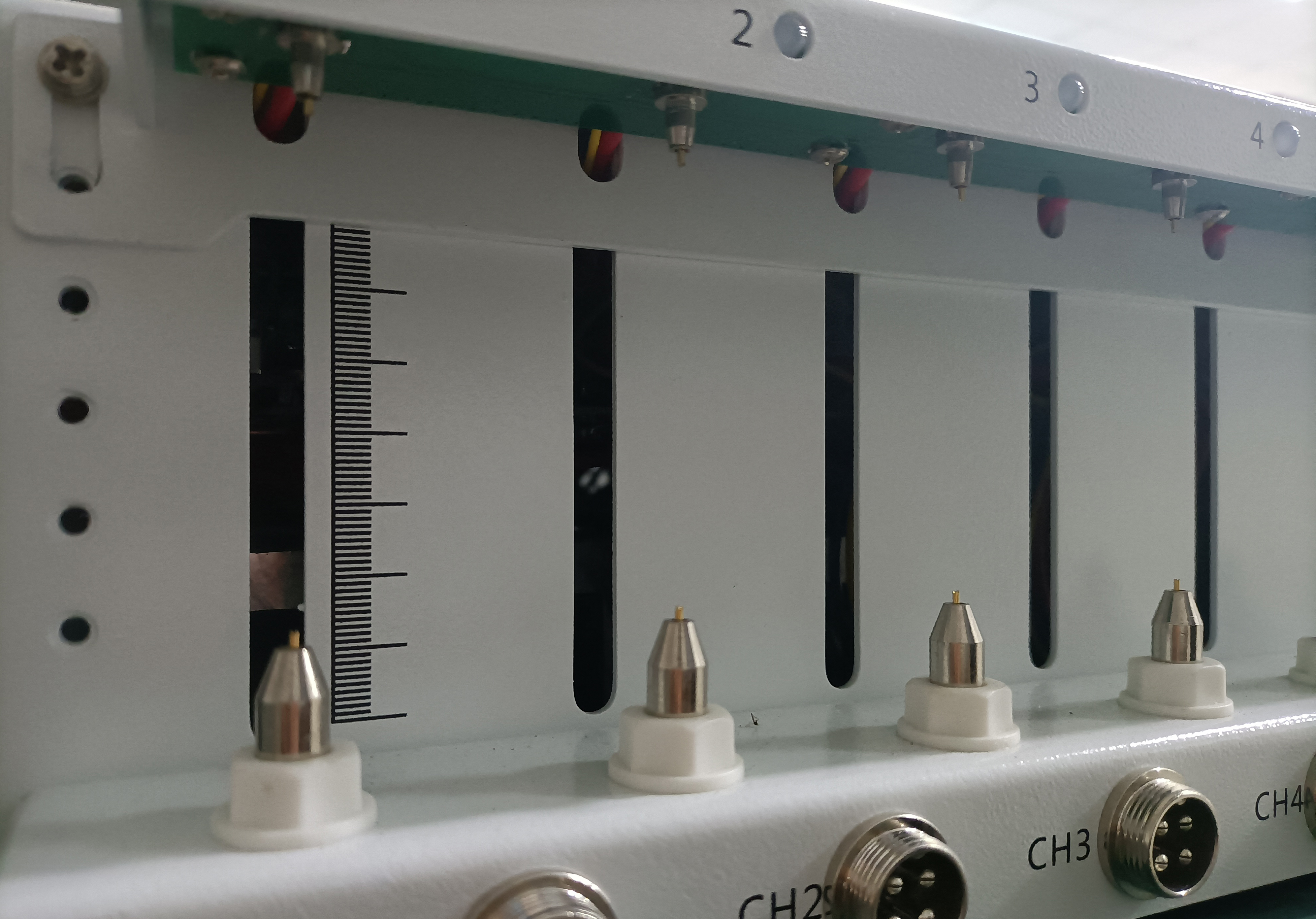 Vertical Cylindrical  Lithium Battery Charge And Discharge Testing Cabinet