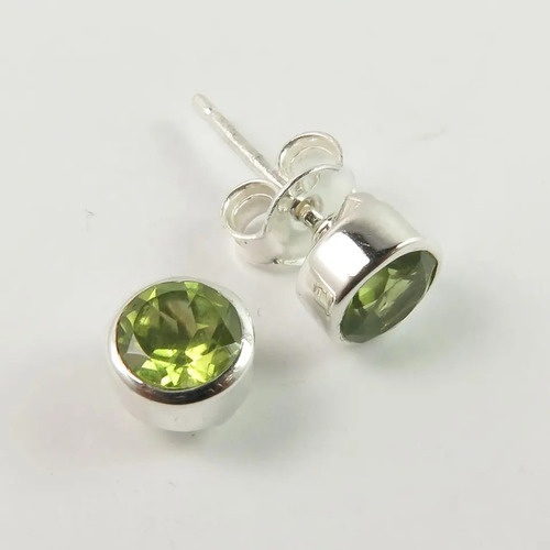 Attractive Small Peridot Stud Post Earrings 925 Sterling Silver