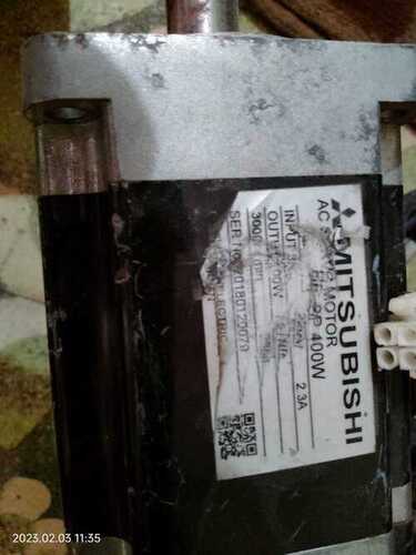 9 SERVO MOTOR