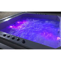White Outdoor Spa Tub