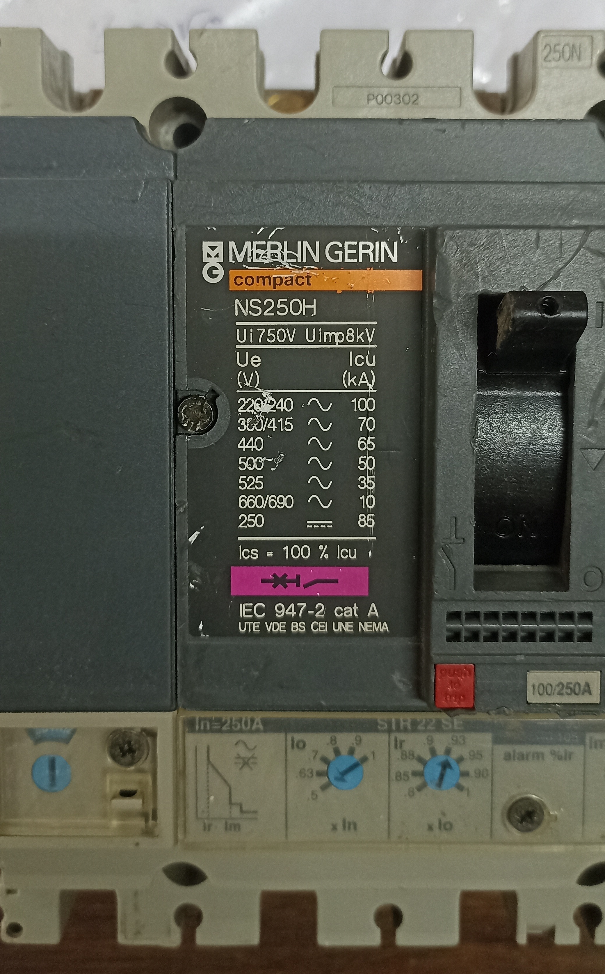 SCHNEIDER 250A 4P MCCB