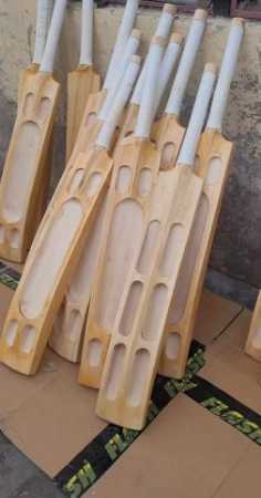 tennis bat