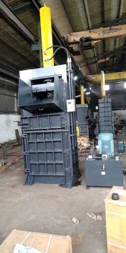 Scrap Baler Machine