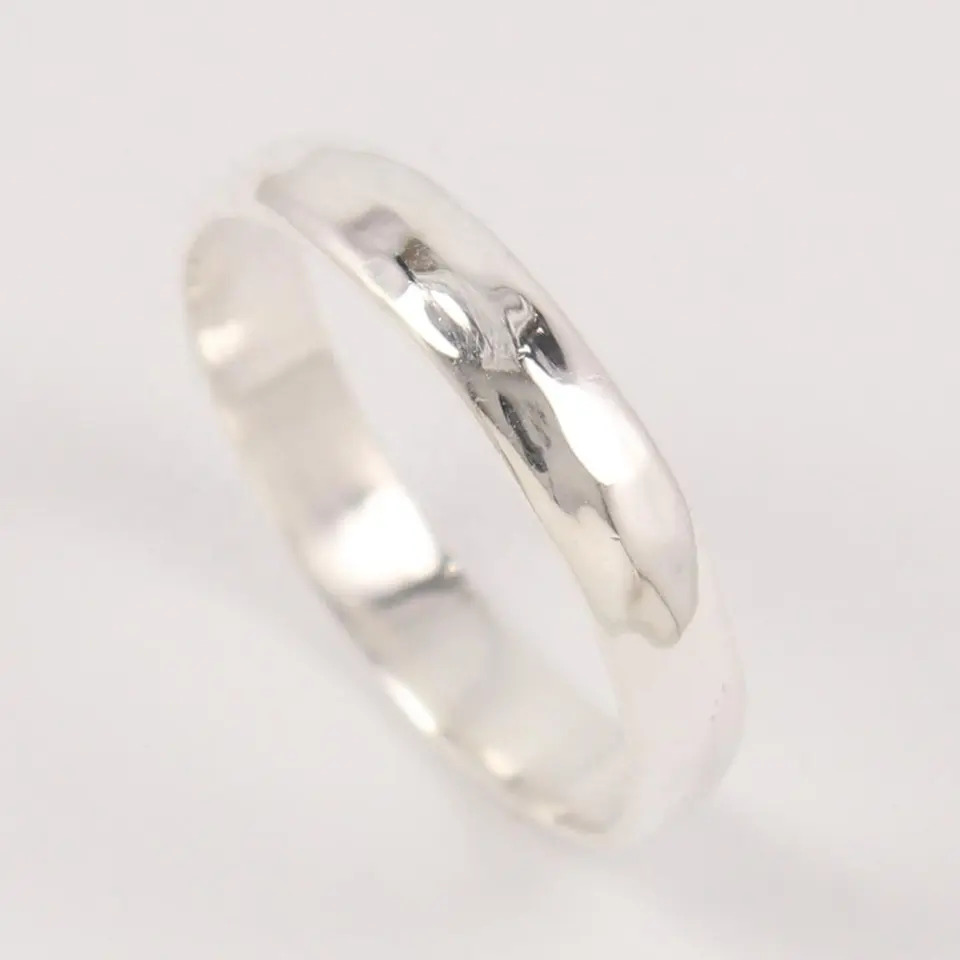 925 Sterling Silver Attractive Wedding Engagement Hammered Band Ring
