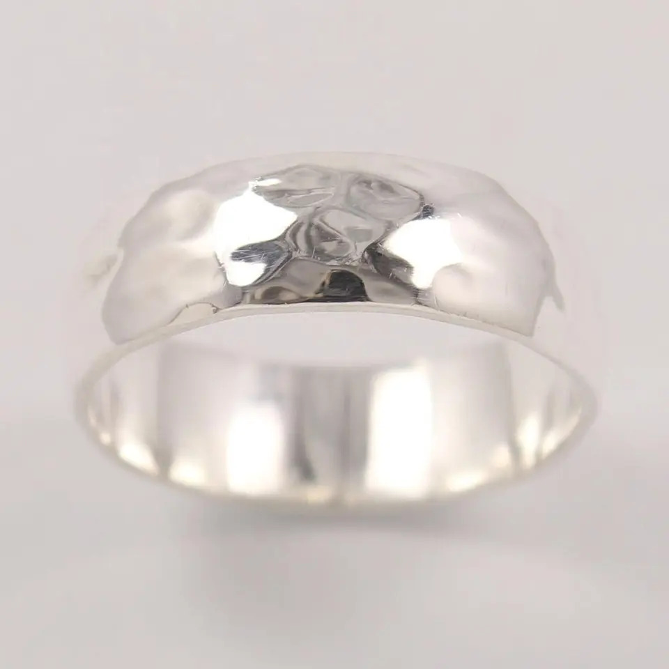 925 Sterling Silver Attractive Wedding Engagement Hammered Band Ring