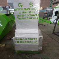 Grinding Machine - Automatic Grade: Automatic