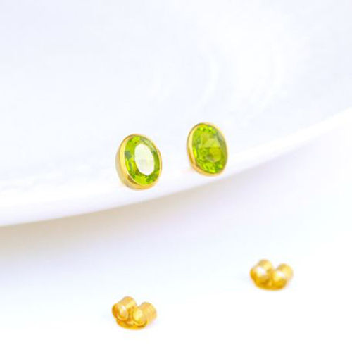 Peridot Quartz Gemstone Oval Shape 8x12mm Gold Vermeil Bezel Stud