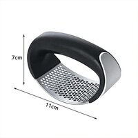 STAINLESS STEEL GARLIC PRESSER(2281)