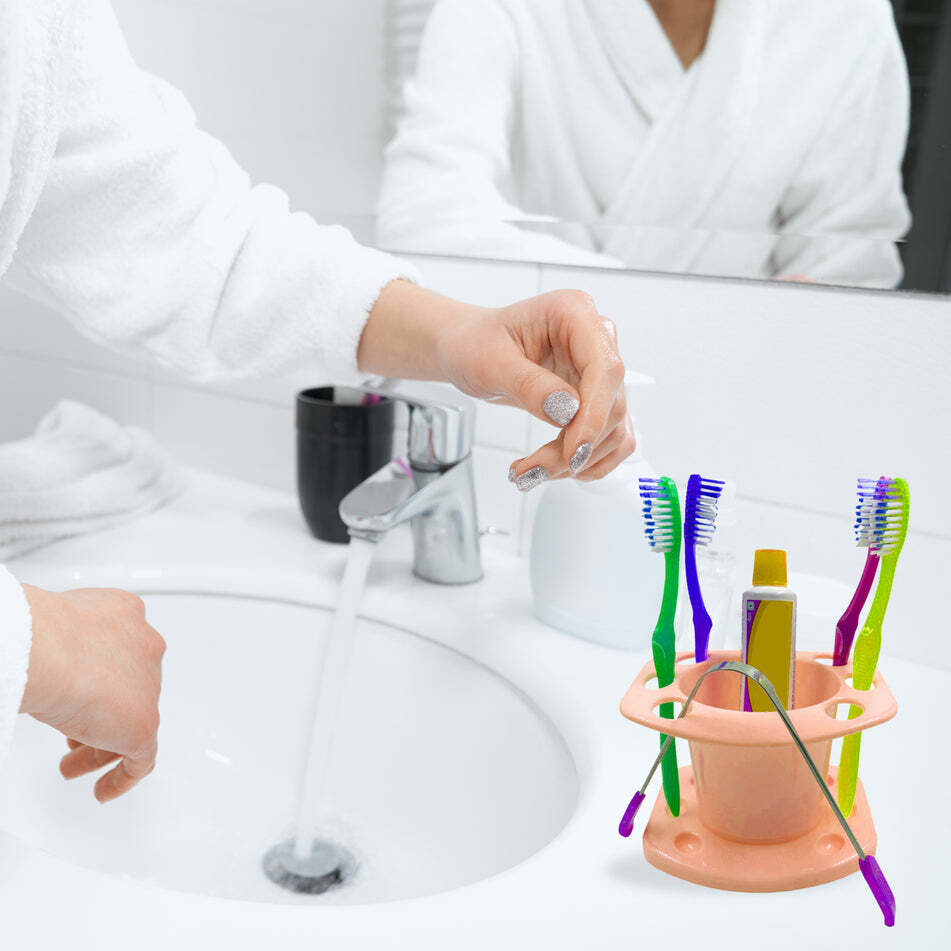 TOOTHBRUSH HOLDER BATHROOM PLACES FOR HOLDING AND STORING TOOTHBRUSHES AND TOOTHPASTES (3689)