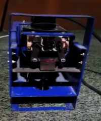 De-beaking Machine