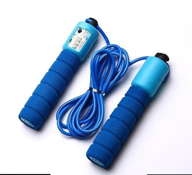 ELECTRONIC SKIPPING ROPE