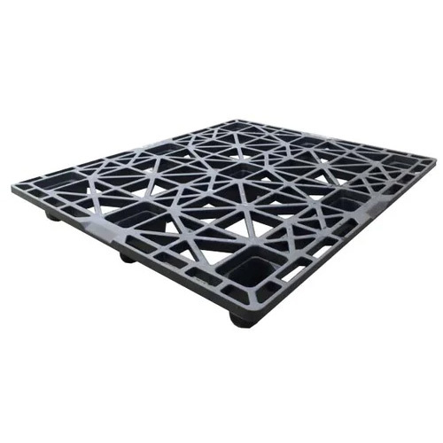 Roto Moulded Plastic Pallets