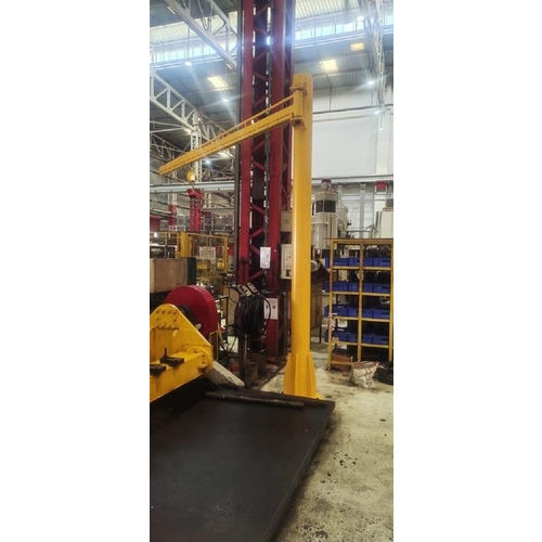 Yellow / Red Jib Crane