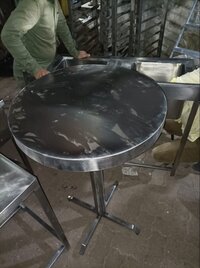 Round Table
