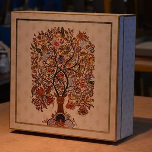 Matte Lamination Tree Printed Gift Packaging Box