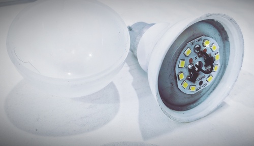 9W LED Bulb