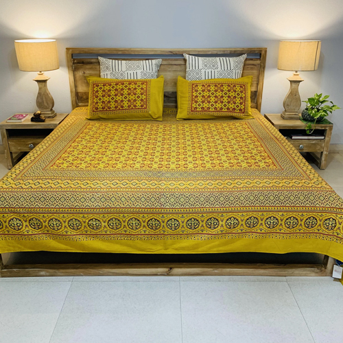 Queen Size Bed Sheet with Two Pillow Covers