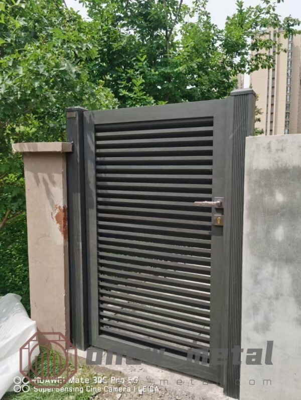 aluminum gate manufacturer