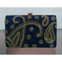 Fancy Embroidered Ladies Clutch Design: Trendy
