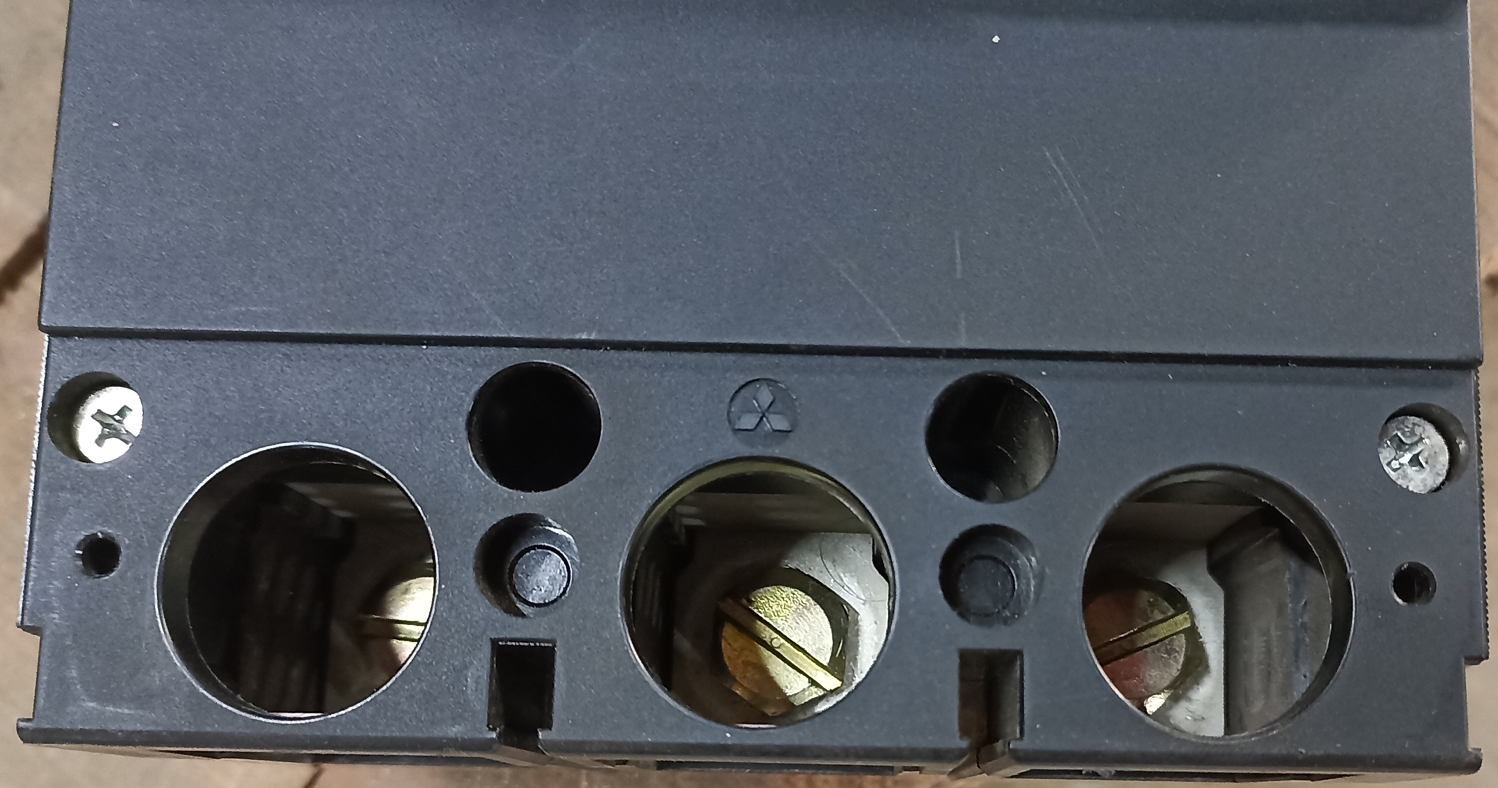 MITSUBISHI 400A 3P MCCB