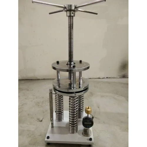 Compression set Appartus