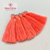 Fluorescent Tassel