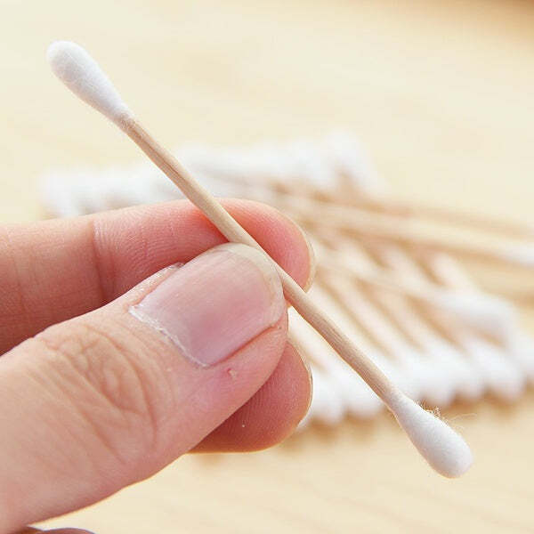 COTTON SWABS BAMBOO WITH WOODEN HANDLES FOR MAKEUP CLEAN CARE EAR CLEANING WOUND CARE COSMETIC TOOL DOUBLE HEAD BIODEGRADABLE ECO FRIENDLY (PACK OF 20) (6016)