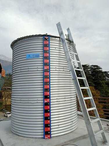 Silver Zincalume Water Storage Tank