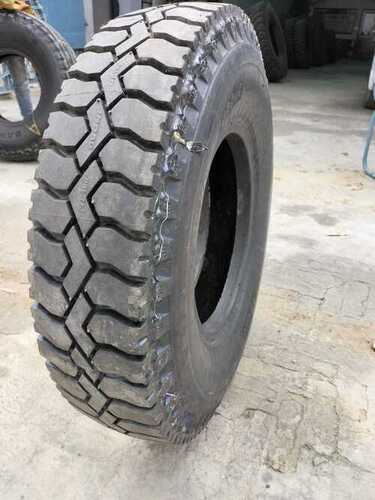 8.25-16 TRUCK TYRE