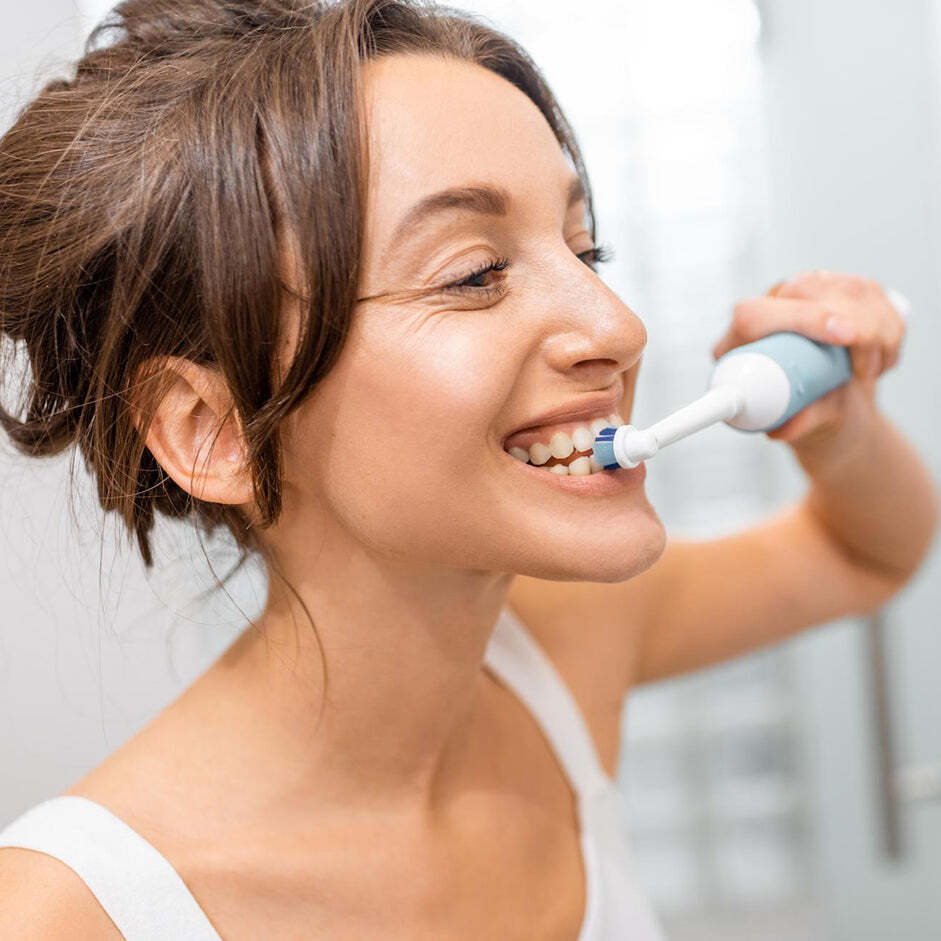 BATTERY POWERED ELECTRIC TOOTHBRUSH FOR HOME AND TRAVELLING USE (6217)