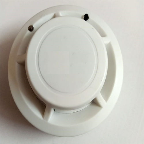 Wireless Smoke Detector Application: Commercial