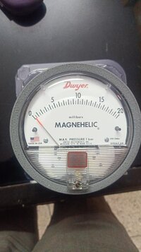 Analog DWYER Series 2000 Magnehelic Differential Pressure Gauge Distributor For Noida Uttar Pradesh