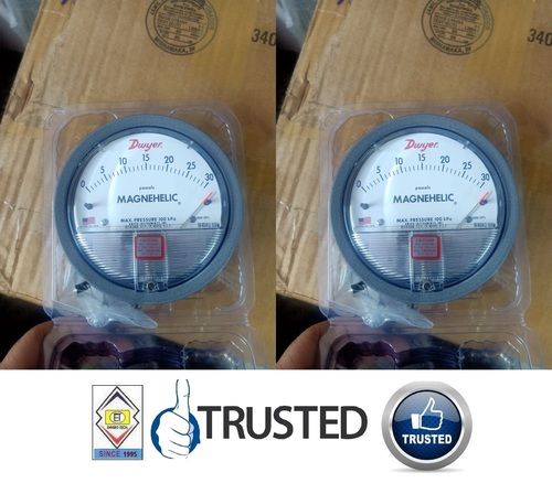 Analog DWYER Series 2000 Magnehelic Differential Pressure Gauge Distributor For Chennai Tamil Nadu