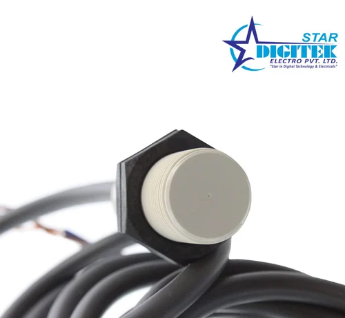 E2K-F NPN Proximity Sensor - 10mm Sensing Distance, 35% to 95% Humidity Range | Commercial Application, IP66 Rated, 12 to 24 VDC Power Supply